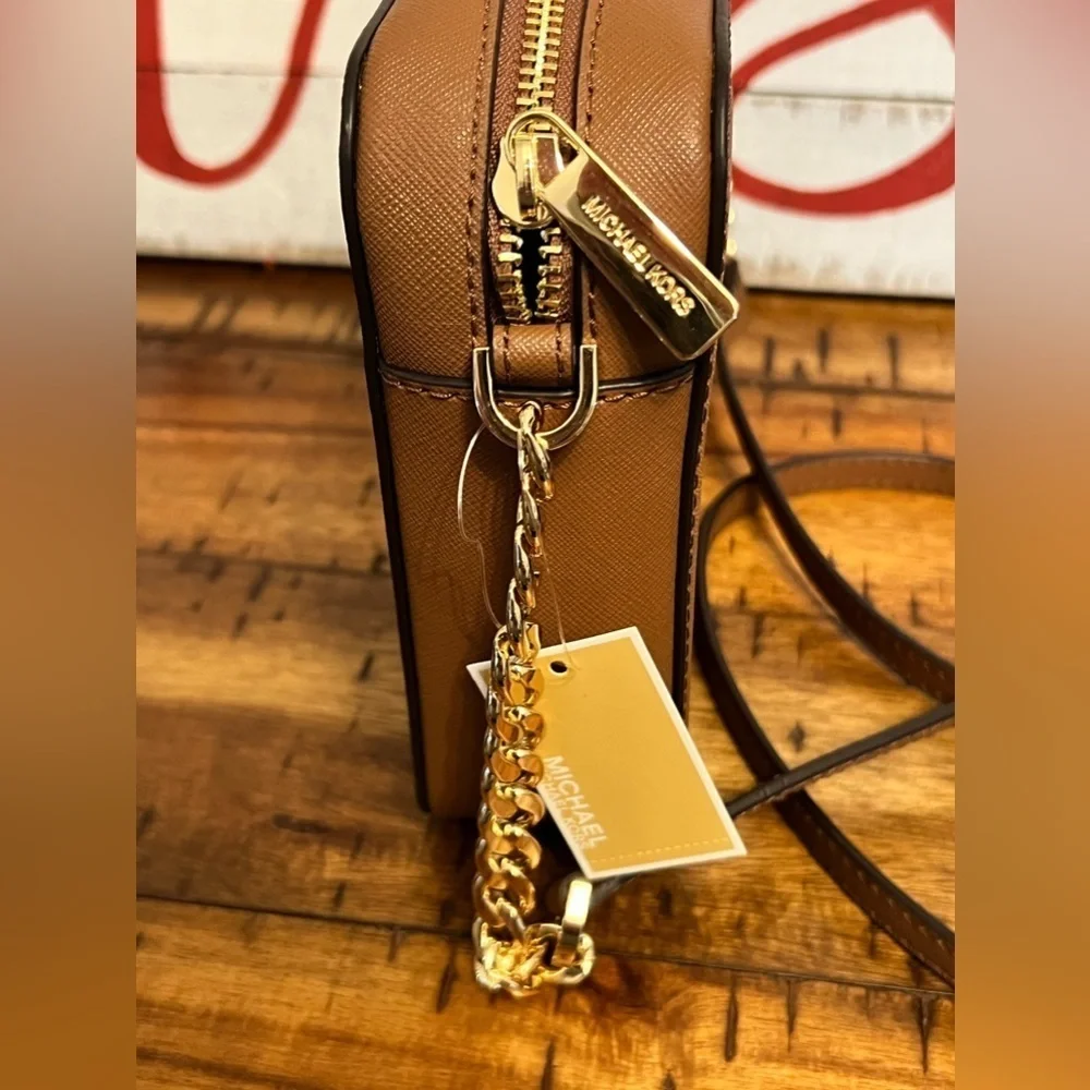 Michael Kors Jet Set Large Saffiano Leather Crossbody Bag in Luggage NWT - Picture 7 of 9